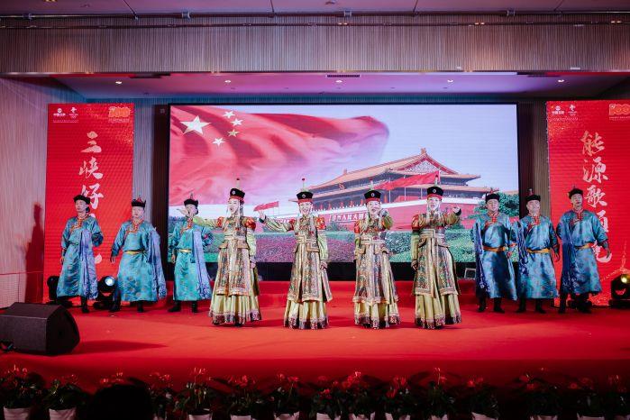 16、《赞歌(蒙语吟诵)》内蒙古分公司 16、《赞歌(蒙语吟诵)》内蒙古分公司