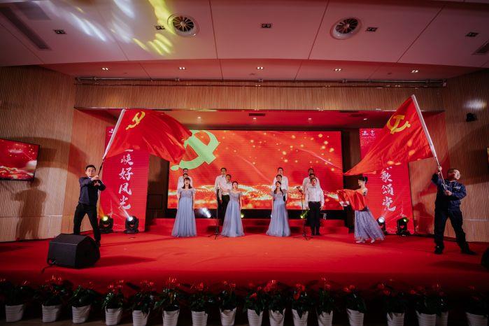 24.2、《我的祖国+英雄赞歌》江苏运维公司 24.2、《我的祖国+英雄赞歌》江苏运维公司