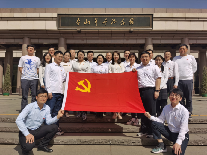 ֪ʷ С ϿԶ·ϡ̽ɽ